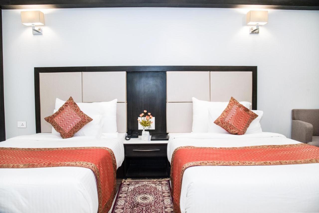 Katra  Hotel Platinum Shravasti المظهر الخارجي الصورة