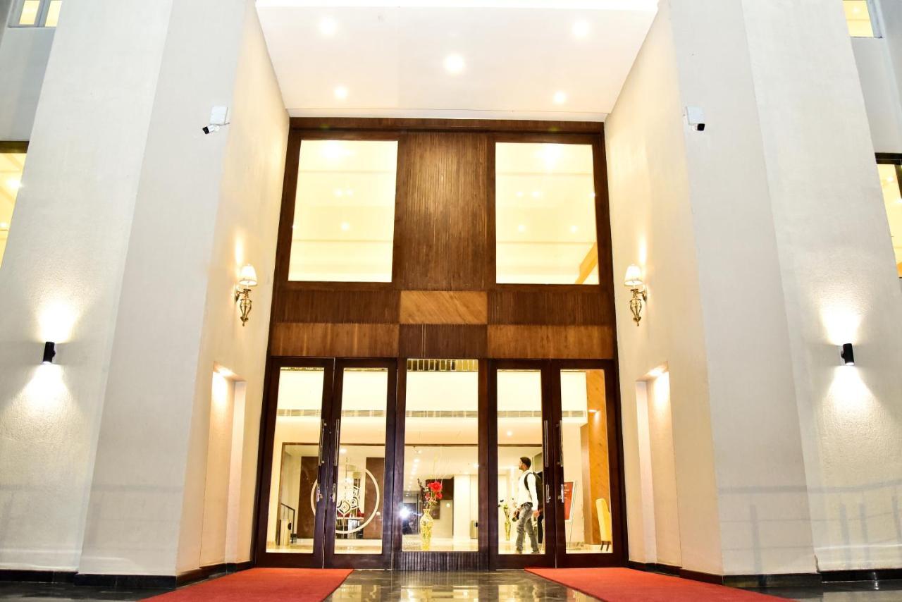 Katra  Hotel Platinum Shravasti المظهر الخارجي الصورة