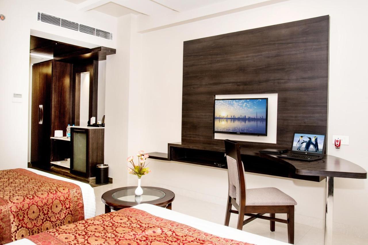 Katra  Hotel Platinum Shravasti المظهر الخارجي الصورة