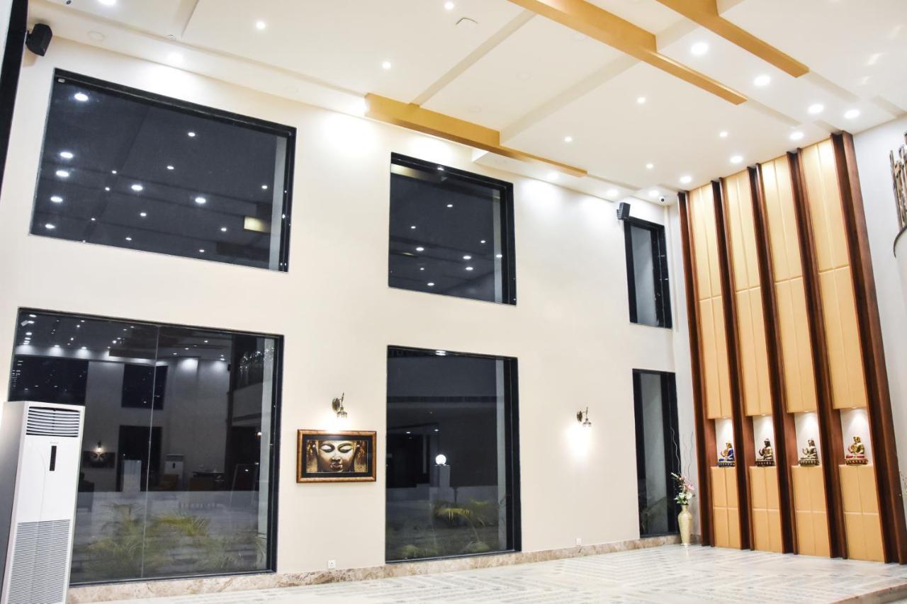 Katra  Hotel Platinum Shravasti المظهر الخارجي الصورة